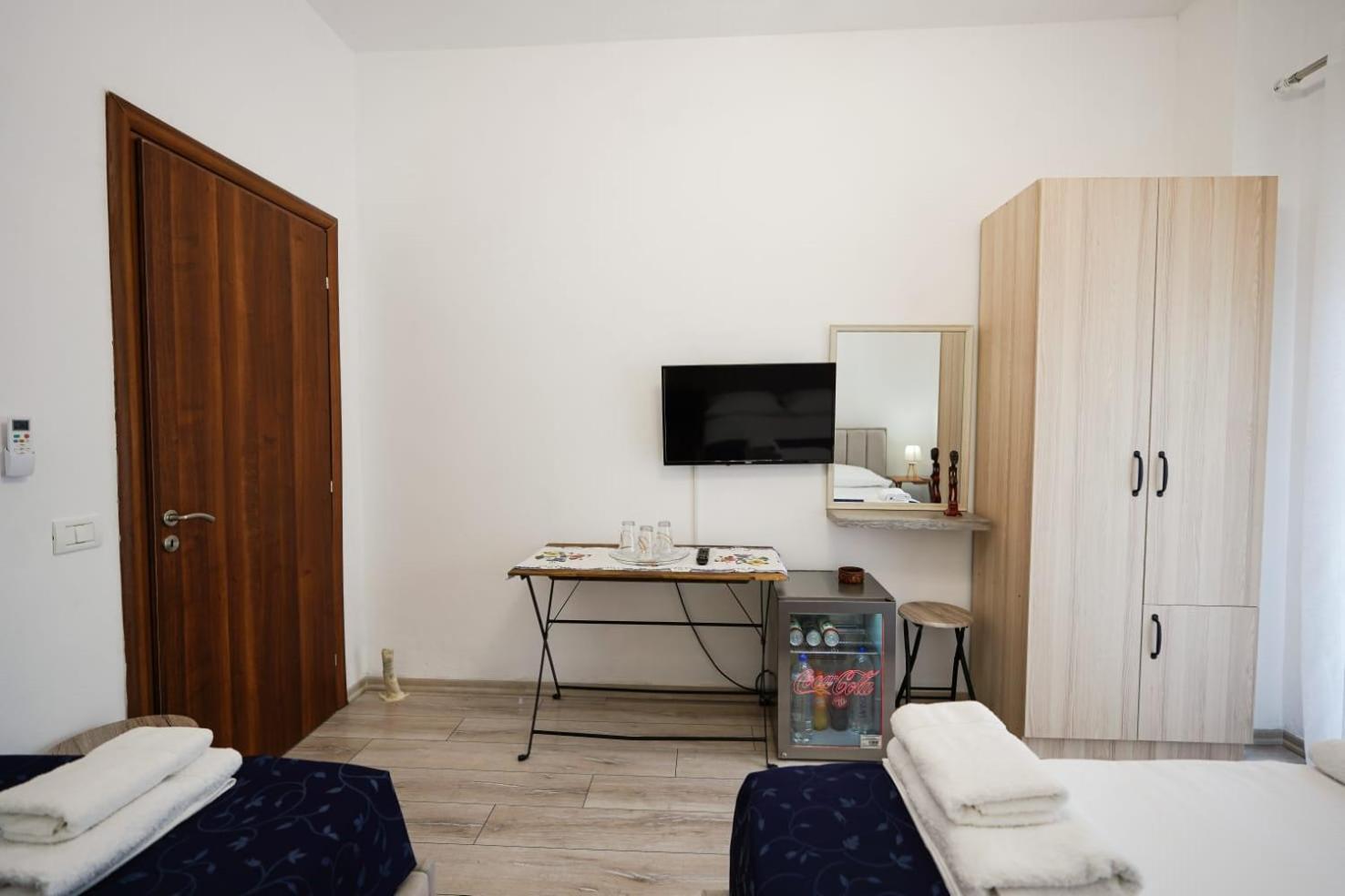 View City Apartments ジロカストラ エクステリア 写真